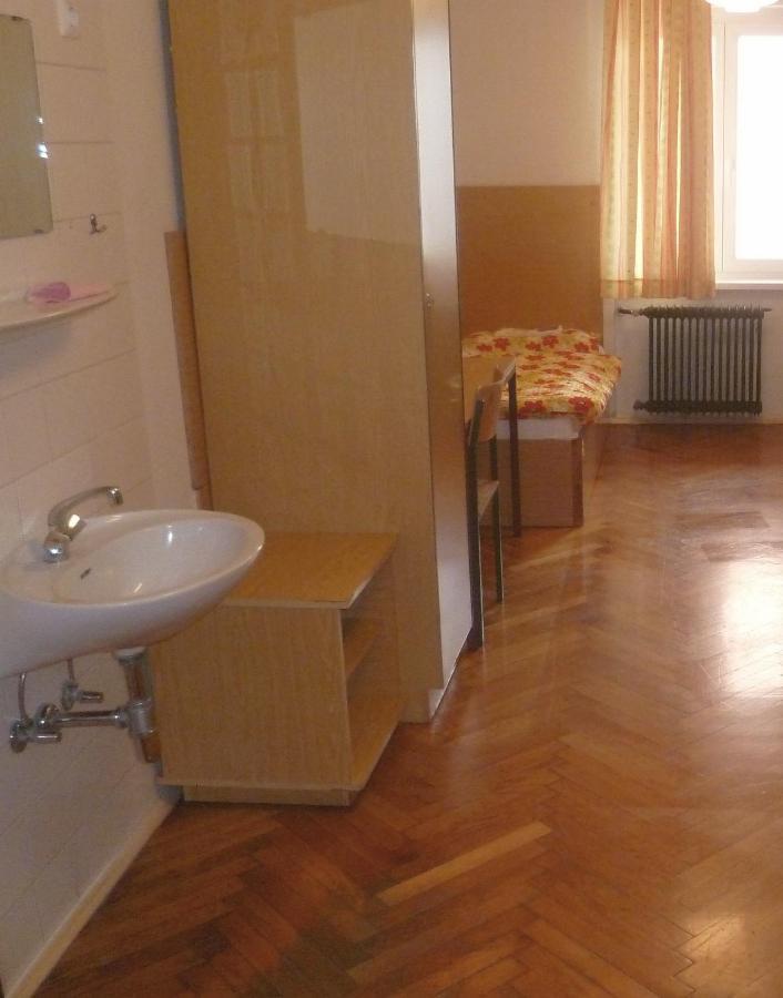 Hostel Tabor Ljubljana Chambre photo